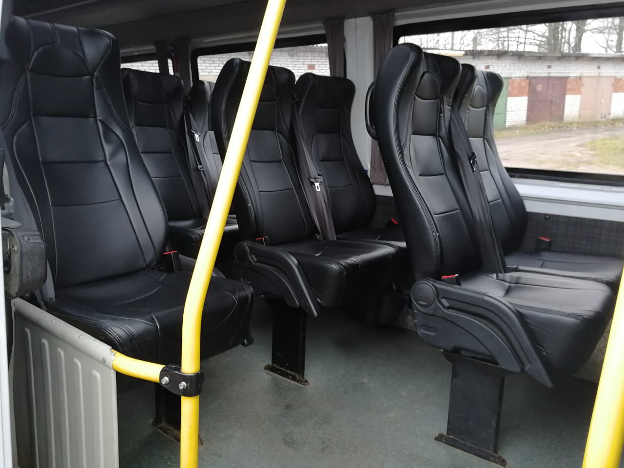 Mercedes Sprinter на 19 посадочных мест